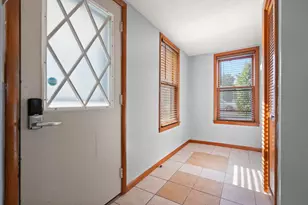 622 Azalea St SE, Demotte, IN 46310 - Photo 6