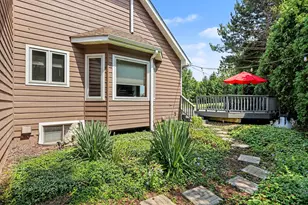 141 Kensington Dr, Valparaiso, IN 46385 - Photo 42