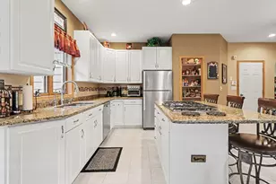 141 Kensington Dr, Valparaiso, IN 46385 - Photo 12