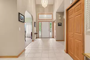 141 Kensington Dr, Valparaiso, IN 46385 - Photo 6