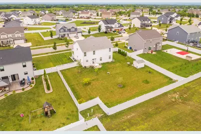 11163 Fayette Street, Winfield, IN 46307 - Photo 4