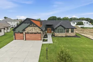 7342 Brookhaven Dr, Crown Point, IN 46307 - Photo 4