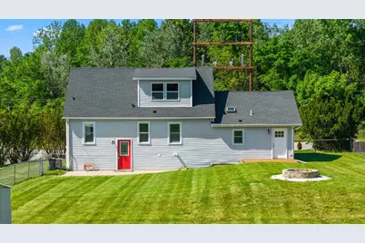 799 N 400 E, Valparaiso, IN 46383 - Photo 2