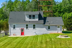 799 N 400 E, Valparaiso, IN 46383 - Photo 2