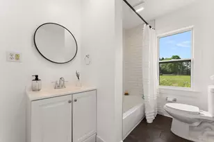 799 N 400 E, Valparaiso, IN 46383 - Photo 14