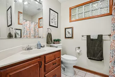 1352 Diamond Boulevard, Valparaiso, IN 46385 - Photo 24