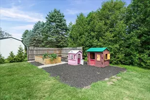 11511 Laurie Dr, Wheatfield, IN 46392 - Photo 6