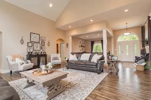9385 Julia Dr, Saint John, IN 46373 - Photo 10