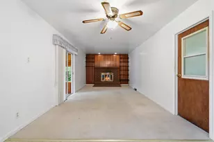 653 Lorraine Dr, Valparaiso, IN 46385 - Photo 12