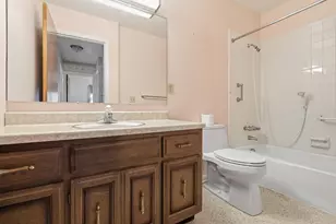 653 Lorraine Dr, Valparaiso, IN 46385 - Photo 18