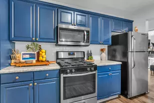 1557 Byfield Pkwy, Valparaiso, IN 46385 - Photo 6