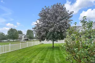 1557 Byfield Pkwy, Valparaiso, IN 46385 - Photo 24