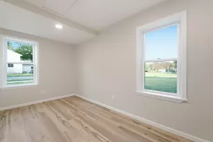 2806 Blake Rd, Portage, IN 46368 - Photo 14