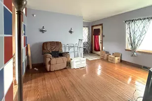 5609 Baring Ave, East Chicago, IN 46312 - Photo 4