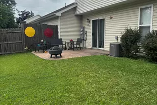 60 Lukes Ct, Hobart, IN 46342 - Photo 4