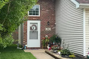60 Lukes Ct, Hobart, IN 46342 - Photo 1