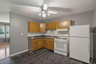 7720 Rhode Island Ct, Hammond, IN 46323 - Photo 14
