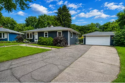 807 Henry Court, Hobart, IN 46342 - Photo 4