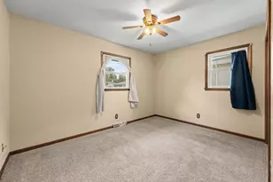640 Julie Dr, Schererville, IN 46375 - Photo 8