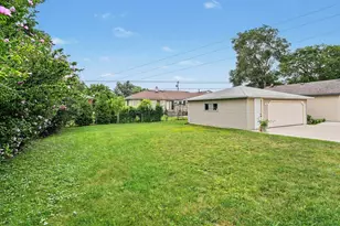 640 Julie Dr, Schererville, IN 46375 - Photo 14