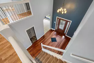 10730 Erie Dr, Crown Point, IN 46307 - Photo 8