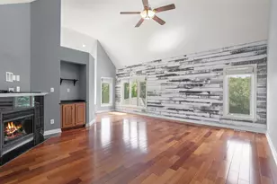 10730 Erie Dr, Crown Point, IN 46307 - Photo 24