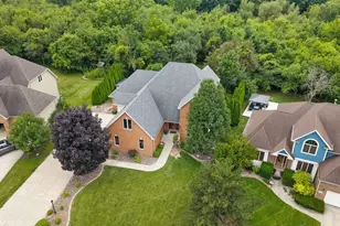 10730 Erie Dr, Crown Point, IN 46307 - Photo 72