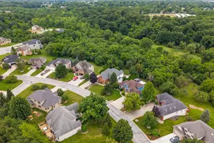 10730 Erie Dr, Crown Point, IN 46307 - Photo 80
