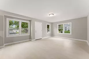 435 N Liberty St, Hobart, IN 46342 - Photo 8