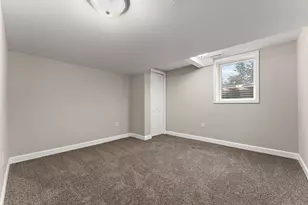 435 N Liberty St, Hobart, IN 46342 - Photo 16