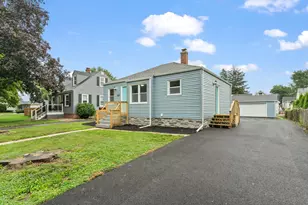 435 N Liberty St, Hobart, IN 46342 - Photo 2