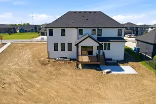 13350 Camas Dr, Saint John, IN 46373 - Photo 4