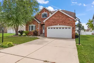 7241 E 104th Pl, Crown Point, IN 46307 - Photo 2