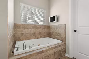 7241 E 104th Pl, Crown Point, IN 46307 - Photo 16