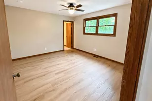 1020 Sievert St, Westchester Township, IN 46304 - Photo 14
