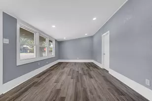 2101 Chase St, Gary, IN 46404 - Photo 8