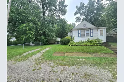 255 E 8th Street, Hobart, IN 46342 - Photo 2