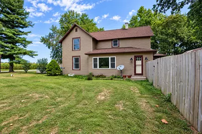403 E 300 S, Valparaiso, IN 46383 - Photo 2