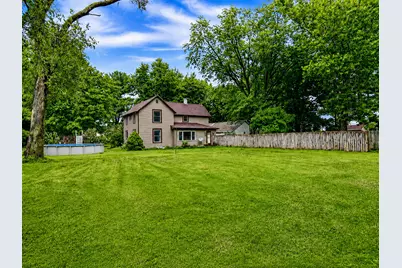 403 E 300 S, Valparaiso, IN 46383 - Photo 2
