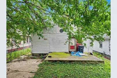 131 N Ashland Avenue, Michigan City, IN 46360 - Photo 2