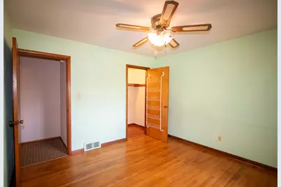 1807 Ohio Street, La Porte, IN 46350 - Photo 14