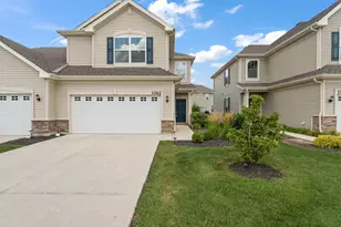 1762 E 110th Pl, Crown Point, IN 46307 - Photo 2