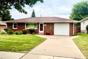 701 N Jay Ave, Griffith, IN 46319 - Photo 1