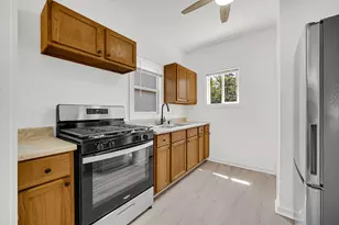 414 165th St, Hammond, IN 46324 - Photo 8