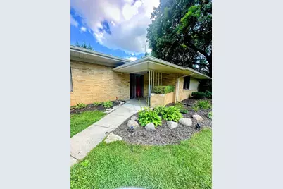1801 Kingsbury Avenue, La Porte, IN 46350 - Photo 4