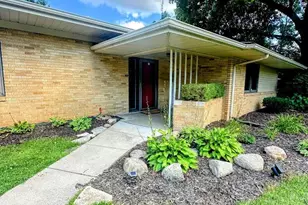 1801 Kingsbury Ave, La Porte, IN 46350 - Photo 4