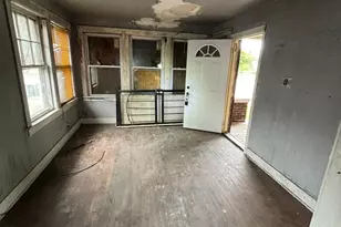 801 Tennessee St, Gary, IN 46402 - Photo 8