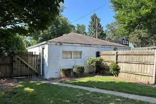244 Broadmoor Ave, Munster, IN 46321 - Photo 6