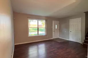 3884 Maitland St, Hobart, IN 46342 - Photo 4