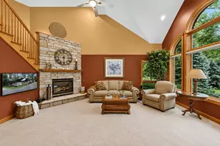 7061 E 107th Ct, Crown Point, IN 46307 - Photo 10